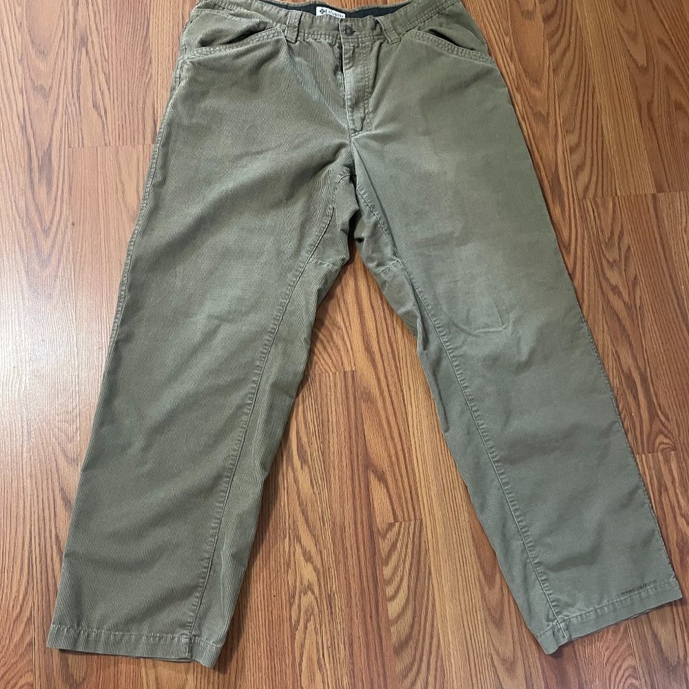 Columbia Tan  Corduroy Mens Pants